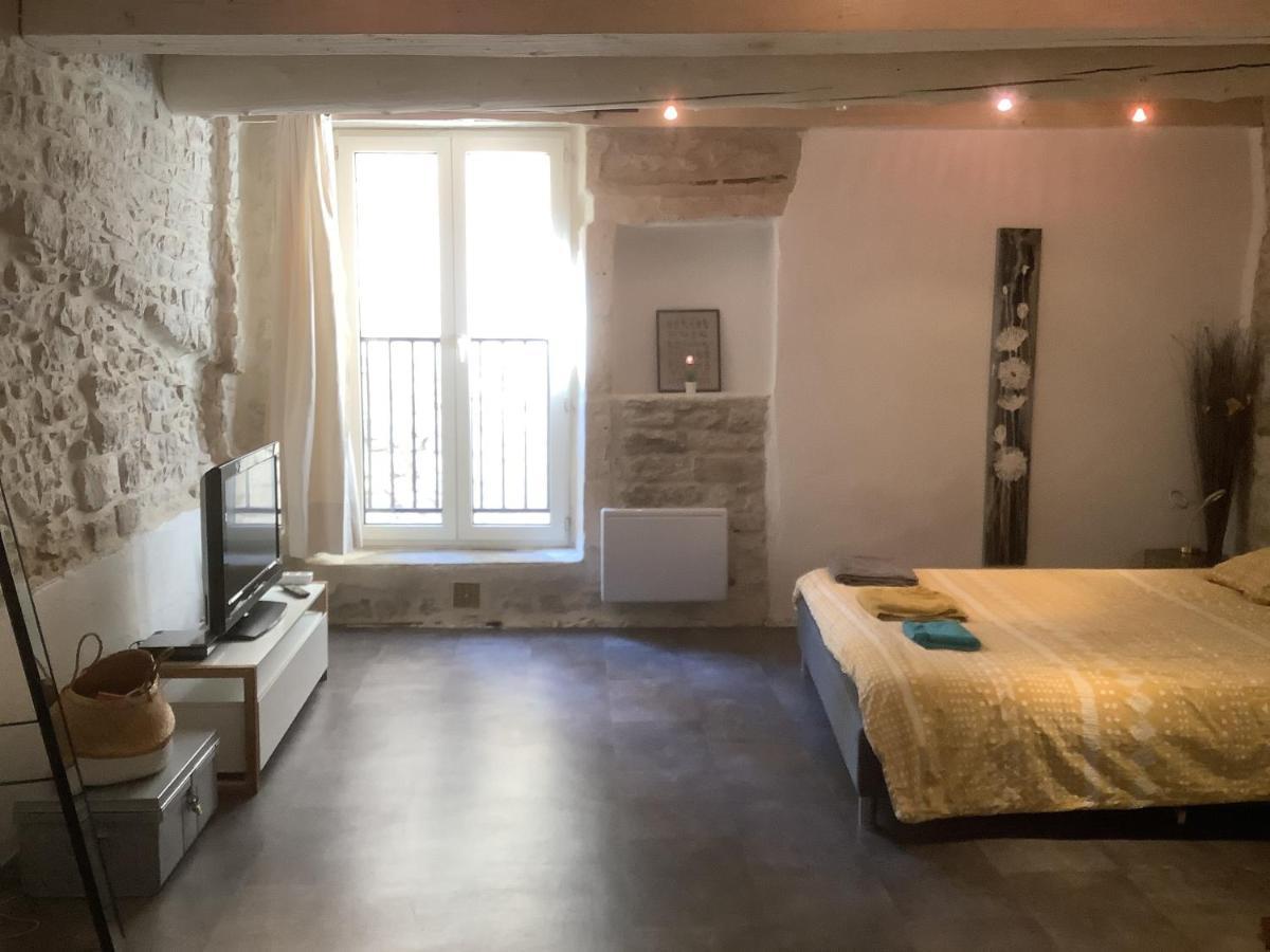 L'Etoile Leilighet Nîmes Eksteriør bilde